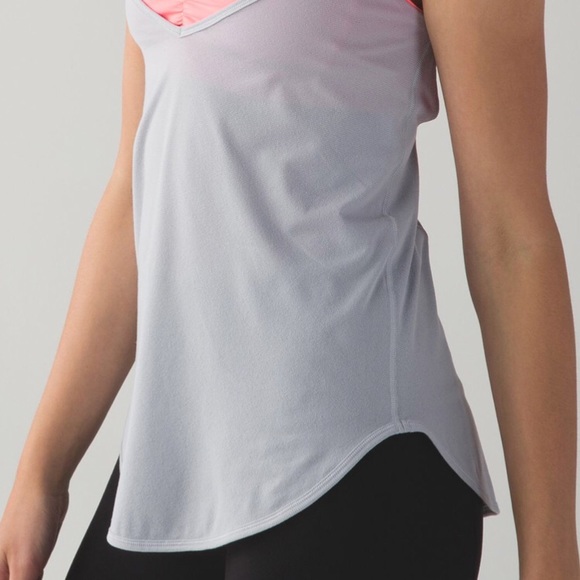 NWT LULULEMON ATHLETICA 4 Tank! “Roll Out” Bra Top - Picture 6 of 8